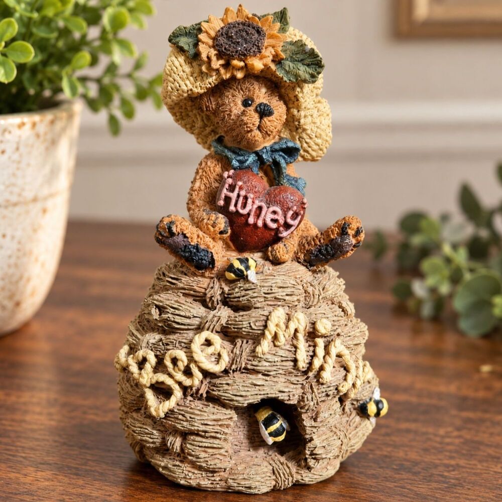 Boyds Bearstone Bailey A Little Bit of Honey Figurine 1998 #94575POG Bee Mine